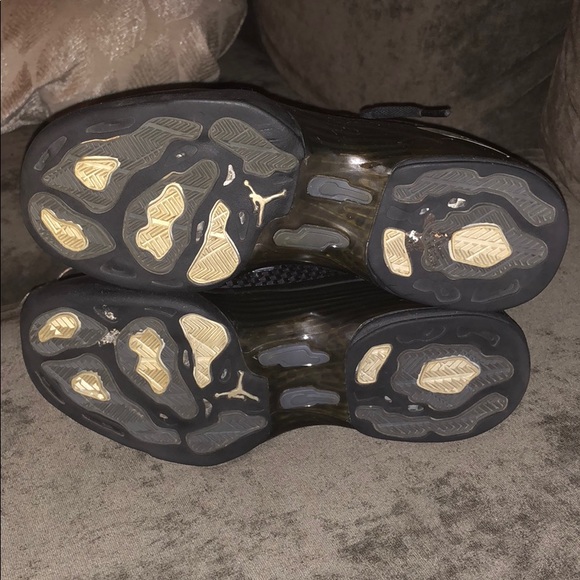 Air Jordan XVII OG BLACK/METALLIC SILVER - Picture 2 of 8